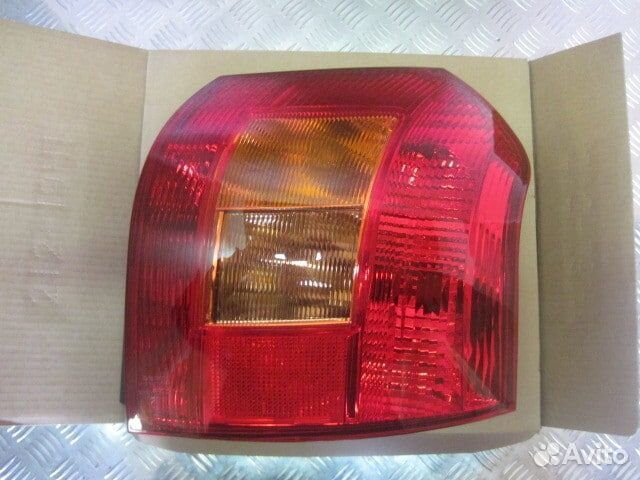 Фонарь задний правый, Toyota (Тойота) -corolla 120