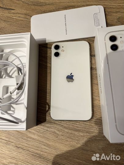 iPhone 11, 128 ГБ