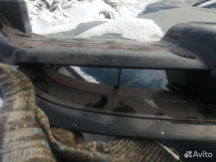 Решетка радиатора Хонда Одиссей