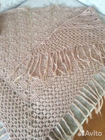 Продам большую шаль