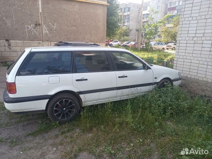 Volkswagen Passat 1.8 МТ, 1994, 300 000 км