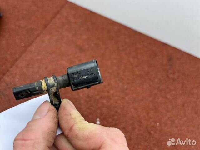 Датчик ABS передний левый Skoda Kodiaq NS7