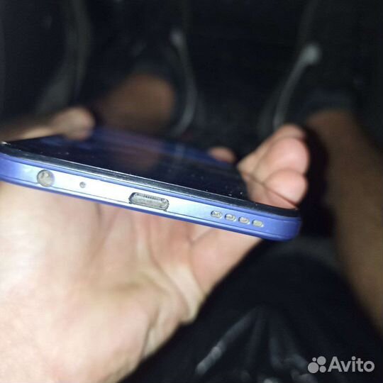 Телефон vivo y21 64gb