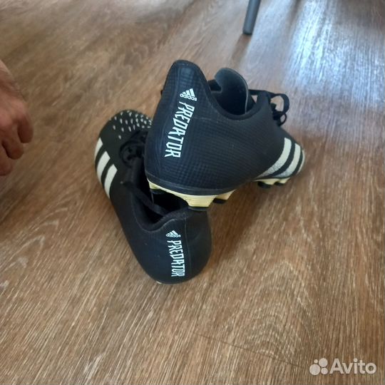 Бутсы adidas predator