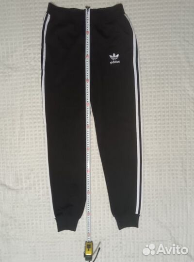 Спортивный костюм женский