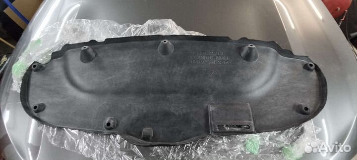 Накладка крышки багажника Hyundai Solaris 2