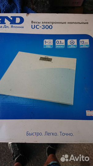 Весы напольные электронные AND Uc-300
