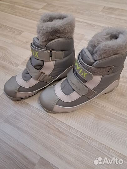 Лыжные ботинки детские р34