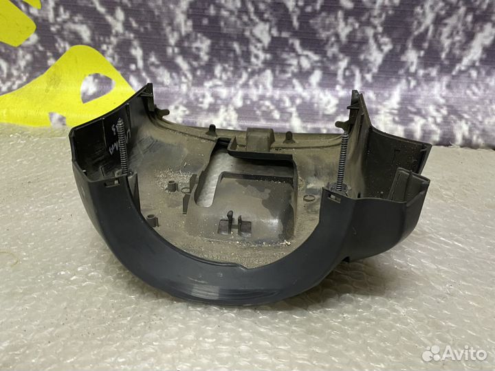 Кожух рулевой колонки нижний Laguna 2 Лагуна