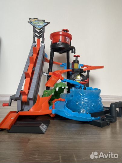 Трек автомойка hot wheels