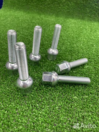 Колёсный болт м14х1.5 45мм сфера