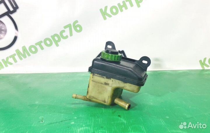 Бачок гидроусилителя руля Audi 80S седан 1 1989