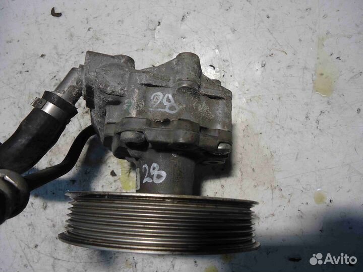 Насос гидроусилителя руля Audi Q5 2012