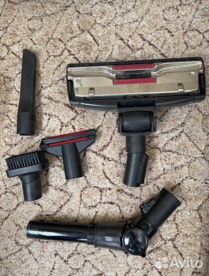 Пылесос LG Cyking DX V-C7812CEU на запчасти