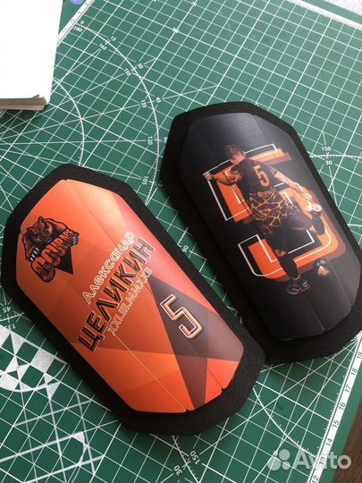 Футбольные щитки с персональным дизайном