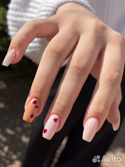 Наращивание ногтей и покрытие, педикюр
