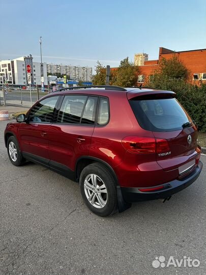 Volkswagen Tiguan 2.0 AT, 2012, 117 000 км