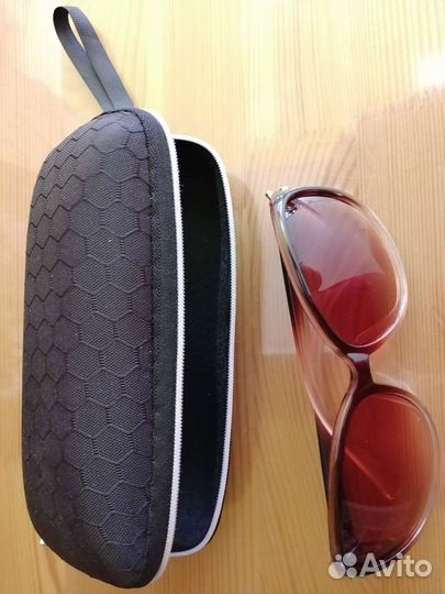 Солнцезащитные очки женские