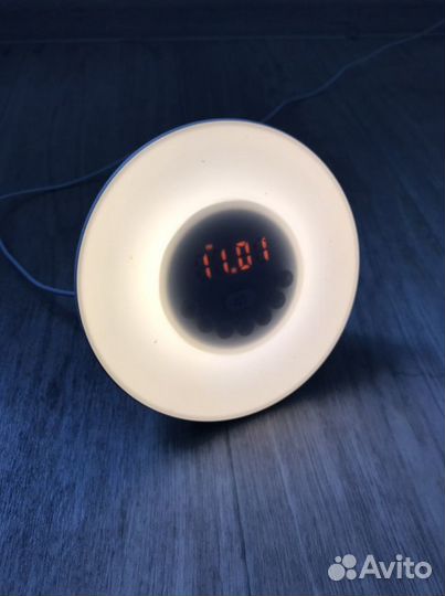 Световые часы будильник fm радио