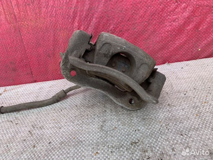 RIO 3 Solaris 1 Суппорт Задний Левый