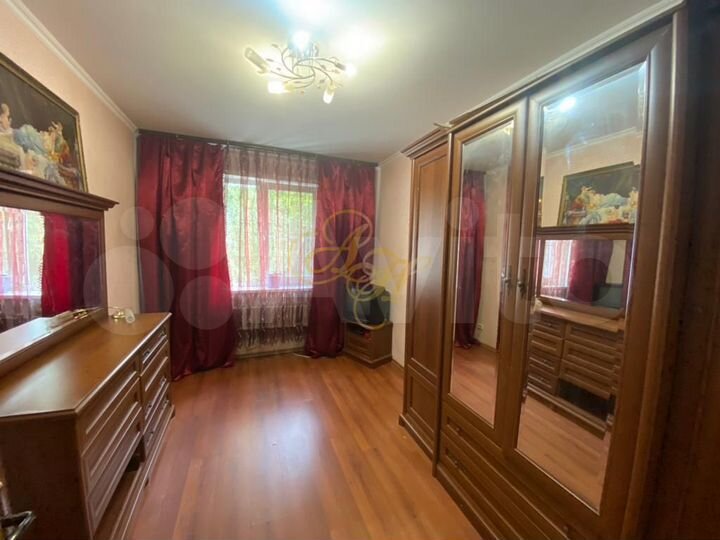 2-к. квартира, 52 м², 3/9 эт.