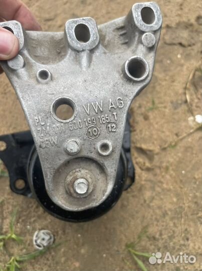 Подушка двигателя гидравлическая Volkswagen polo