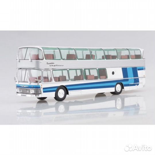 Модель автобуса Neoplan Skyliner NH 22L 1:43