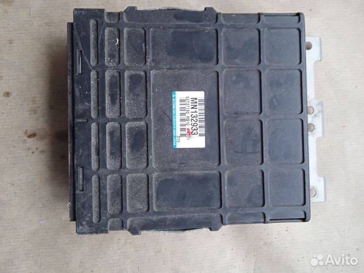 Блок управления двигателем Mitsubishi Lancer 9