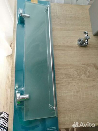 Полка настенная для ванны