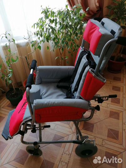 Коляска для детей с дцп новая