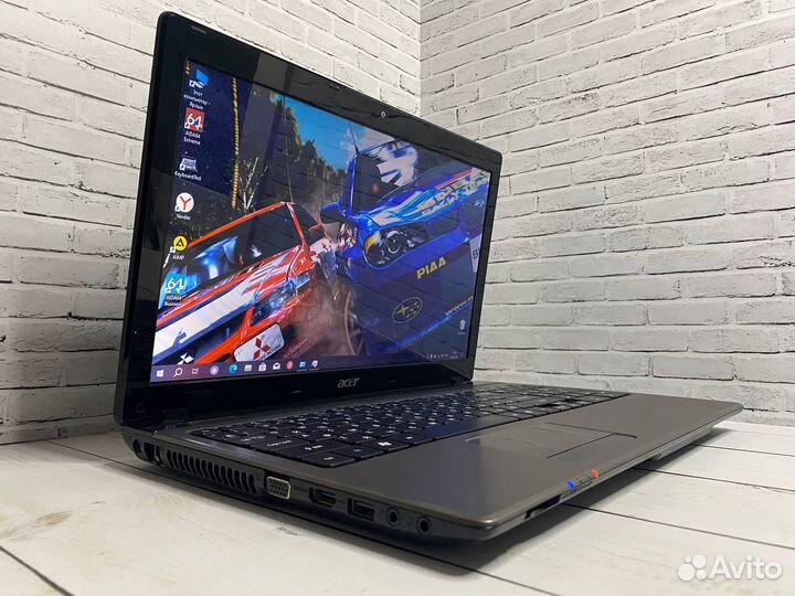 Игровой ноутбук Acer I7/2видеокарты/8Gb/SSD+HDD