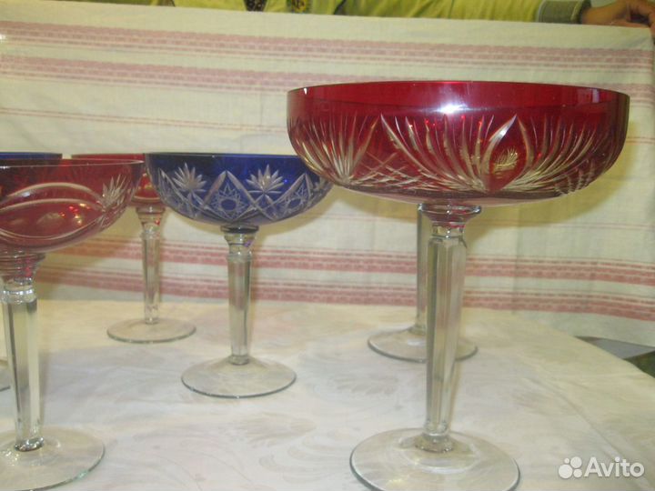 Ваза хрустальная цветная