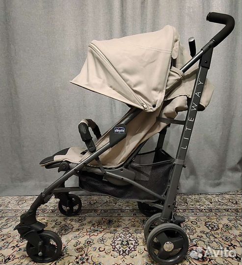 Прогулочная коляска трость chicco