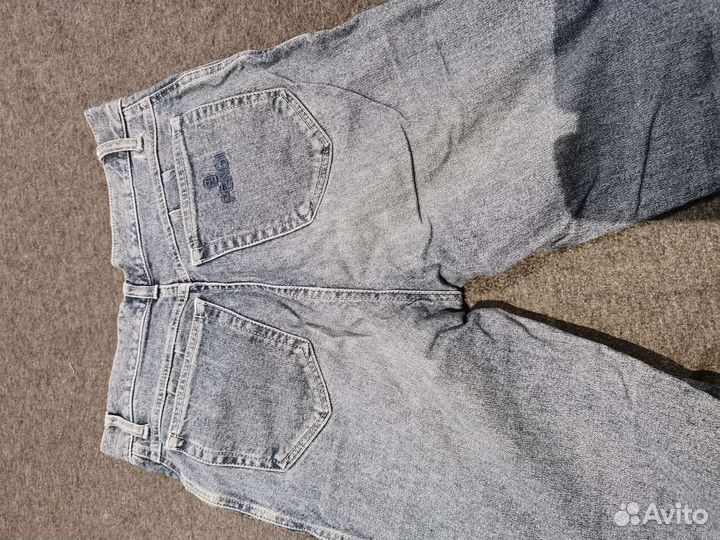 Джинсы светло-голубые новые