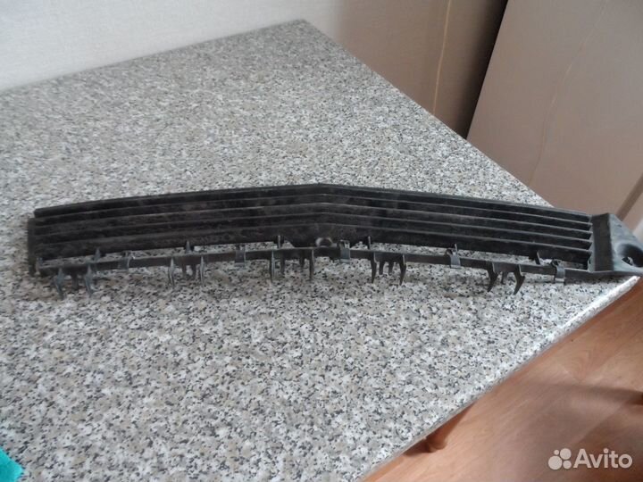 Опель вектра с обрешотка переднего бампера