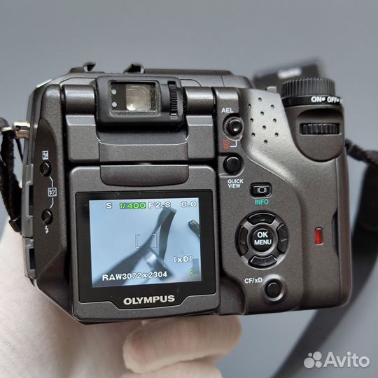 Olympus c7070