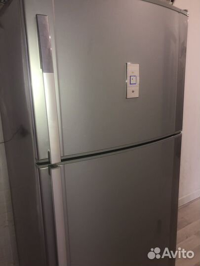 Холодильник sharp