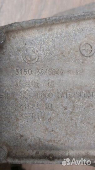 Кронштейн редуктора Bmw X3 2.0D E83 N47 2009