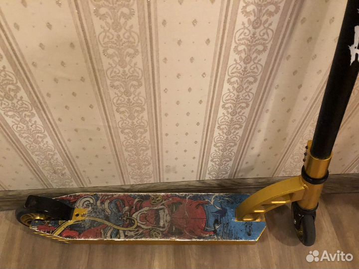 Трюковой самокат