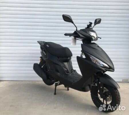 Скутер X-motors Corsa RS PRO - 200cc черный