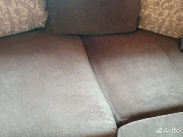 Диван угловой б/у