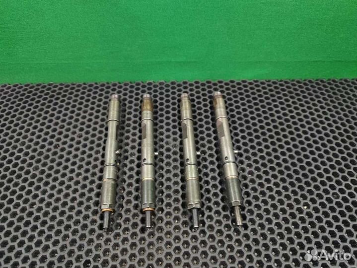 Форсунка Audi A6 C5 (S6,RS6) 2000