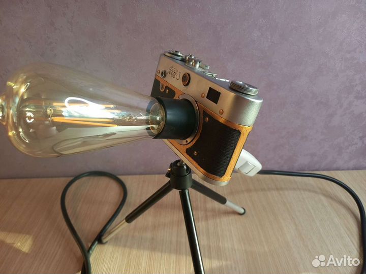 Настольная лампа из фотоаппарата