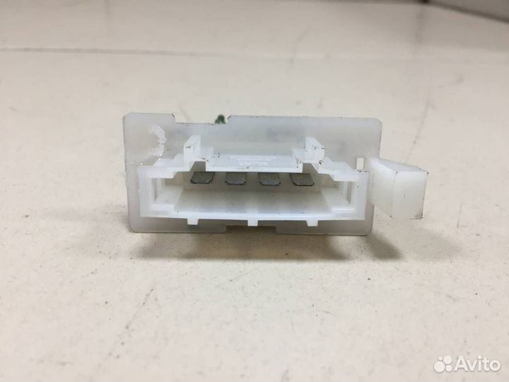 Резистор отопителя Renault Duster 2012