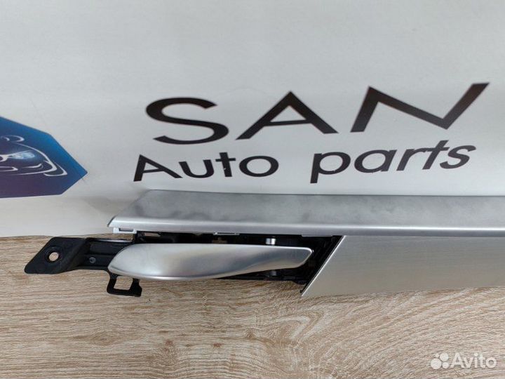 Накладка двери декоративная передняя левая Bmw X5