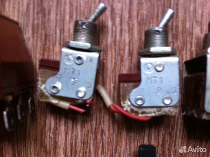Ретро переключатели СССР, кнопка км2-1 и другое
