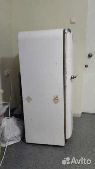 Холодильник юрюзань СССР