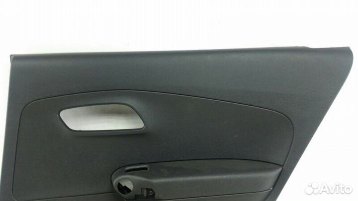 Обшивка двери задняя правая Volkswagen Polo 612