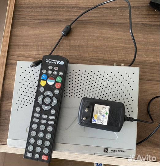 Ресивер триколор gs u510