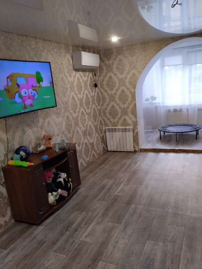 Дом 81,7 м² на участке 6,44 га
